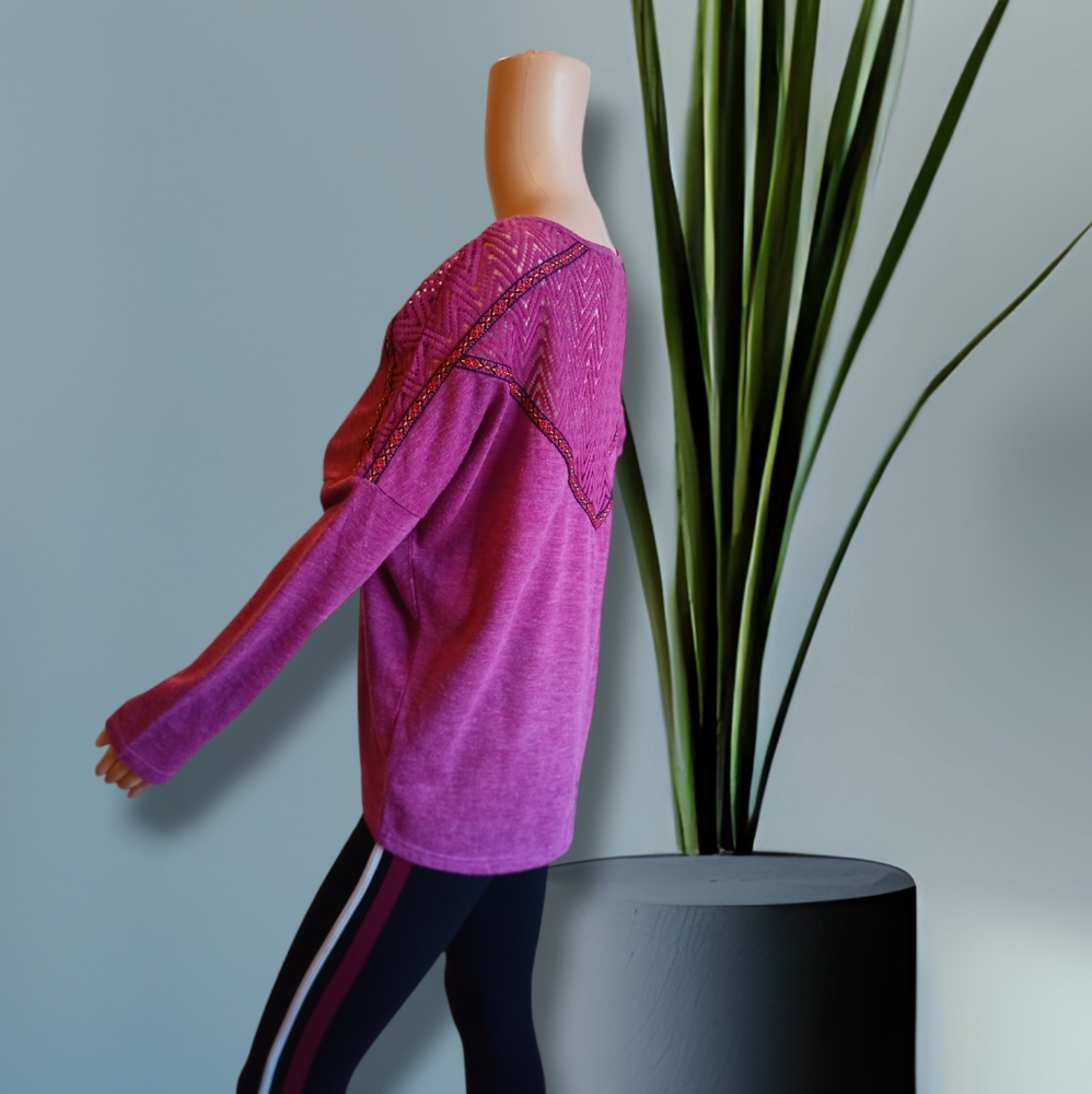 Ya Los Angeles Women's Pink Relaxed Batwing Sleeve Crochet Top - Picture 7 of 16